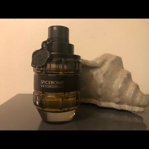 Victor&Rolf SPICEBOMB cologne